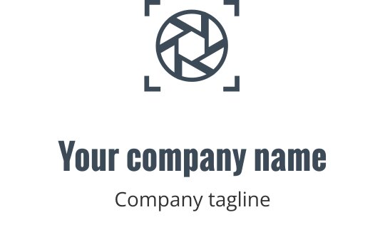 Diseño de logo moderno en verde con un elemento de hoja estilizado